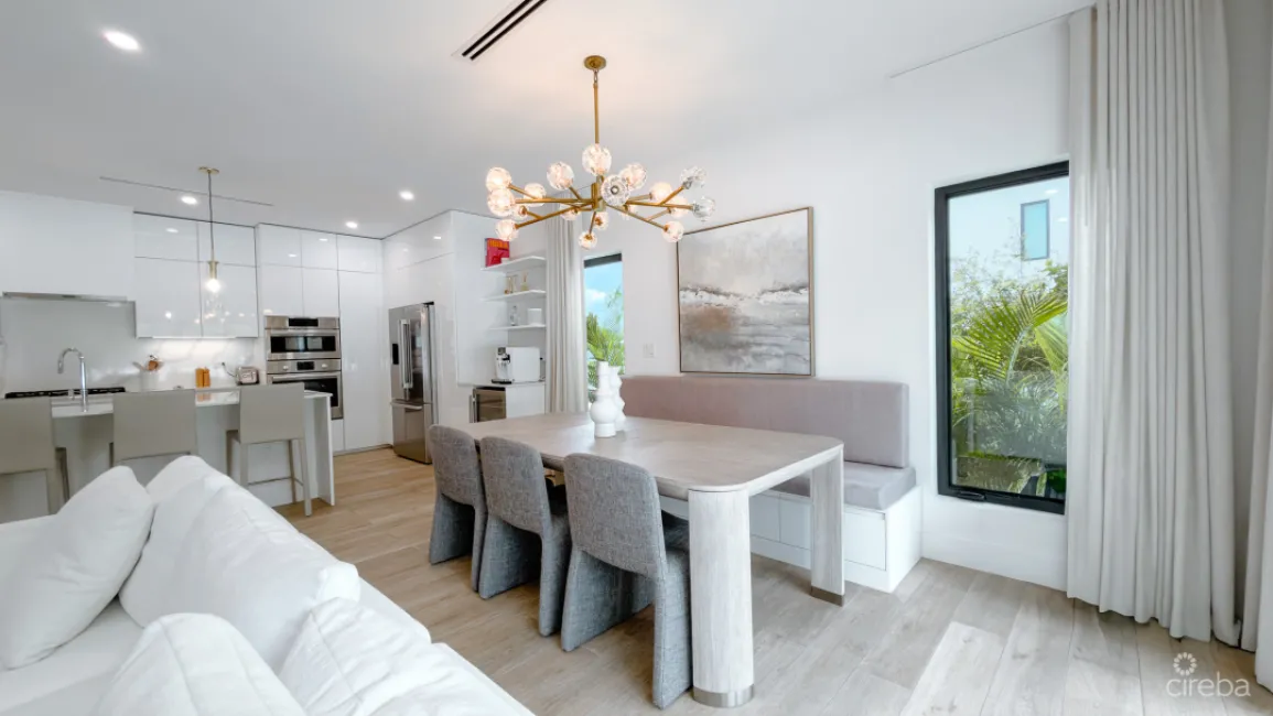 SALTAIR - 4 BED TOWNHOUSE THE SHORES