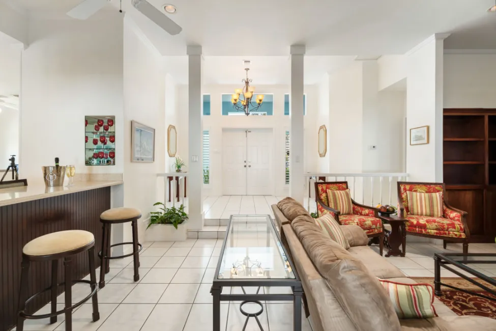 SNUG HARBOUR FAMILY HOME