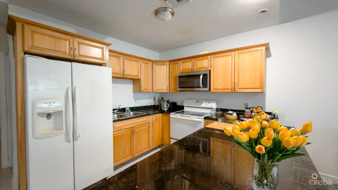 ALHAMBRA VILLAS #3