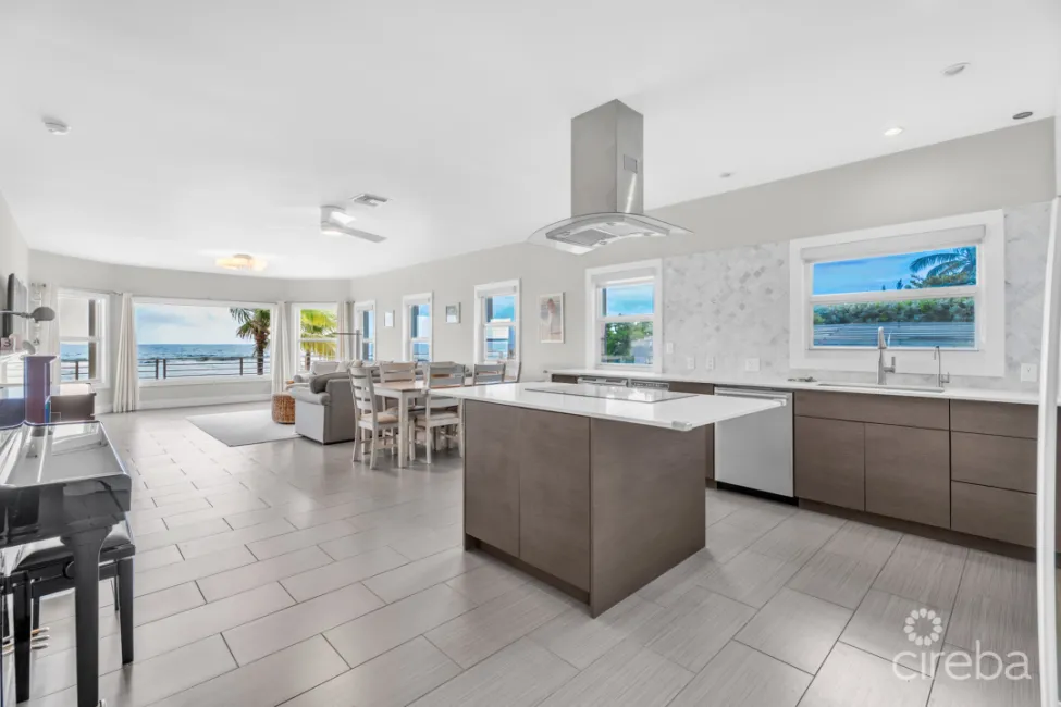 OLD PROSPECT GROVES - OCEANFRONT RESIDENCE #11