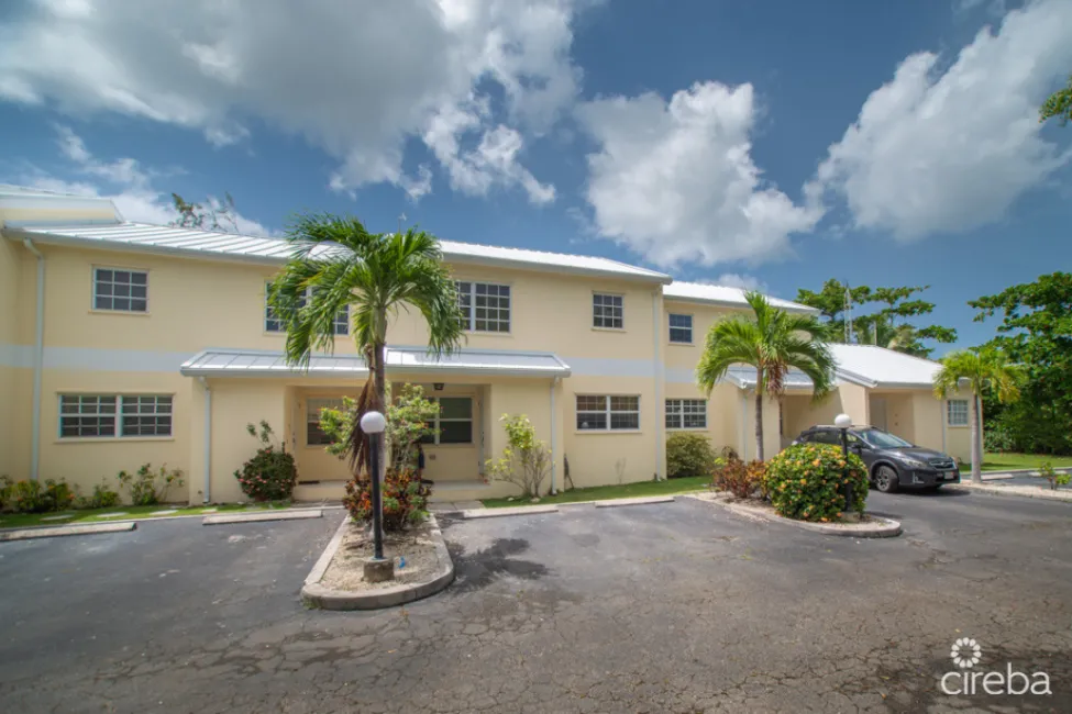 BEL AIR MANOR 3 BEDROOM TOWNHOUSE