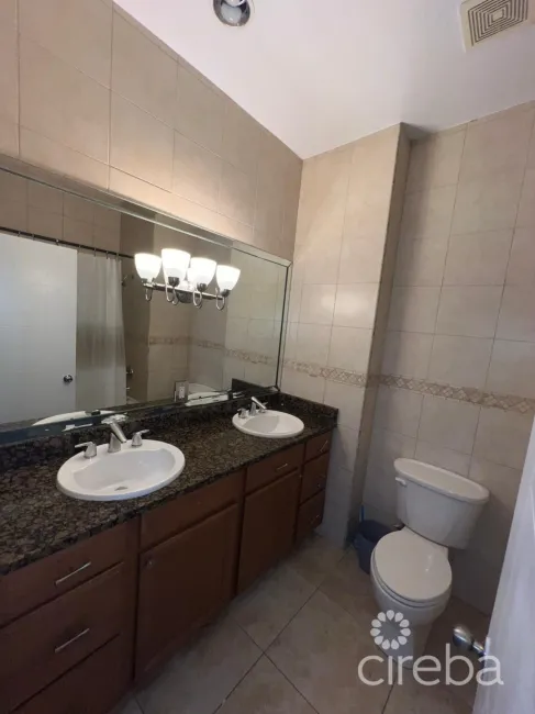 LOWER VALLEY LUXURY TOWNHOUSE