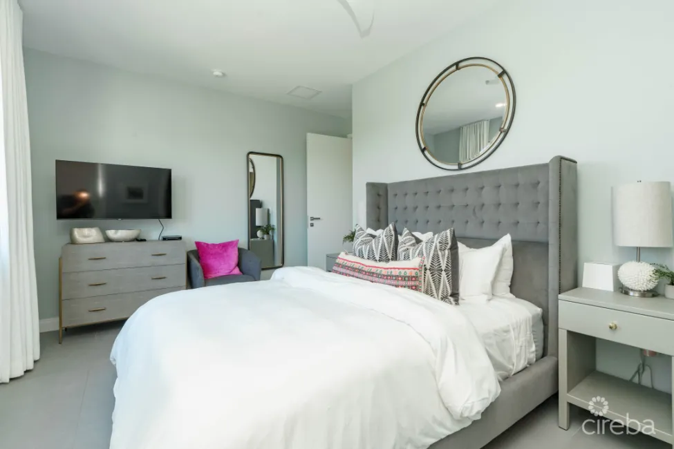 ONE CANAL POINT 7 - THREE BEDROOM TOWNHOME