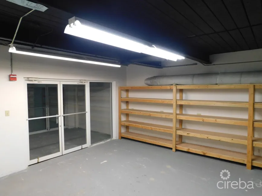 6,000 SQUARE FOOT STAND-ALONE WAREHOUSE - MARY STREET