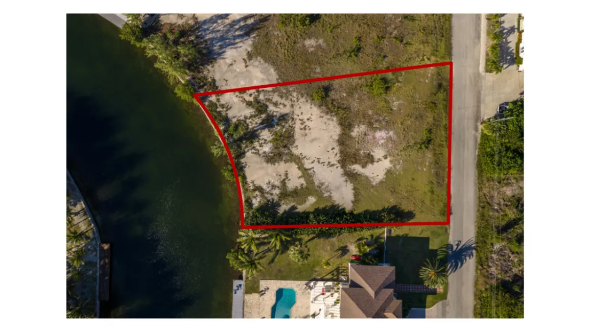 SUNRISE LANDING CANAL LOT PARCEL