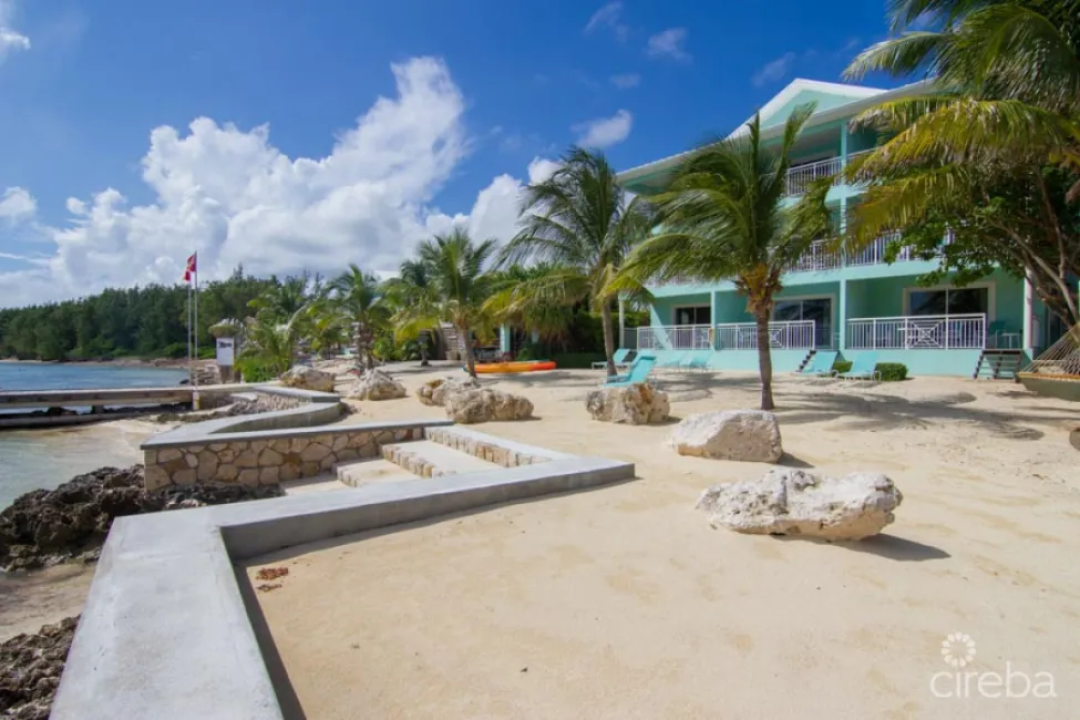 COMPASS POINT ONE BEDROOM 205