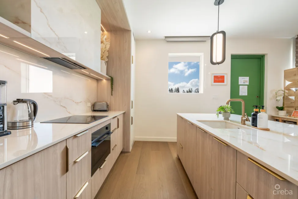 SOLACE AT THE GROVE TOO | SEVEN MILE CORRIDOR