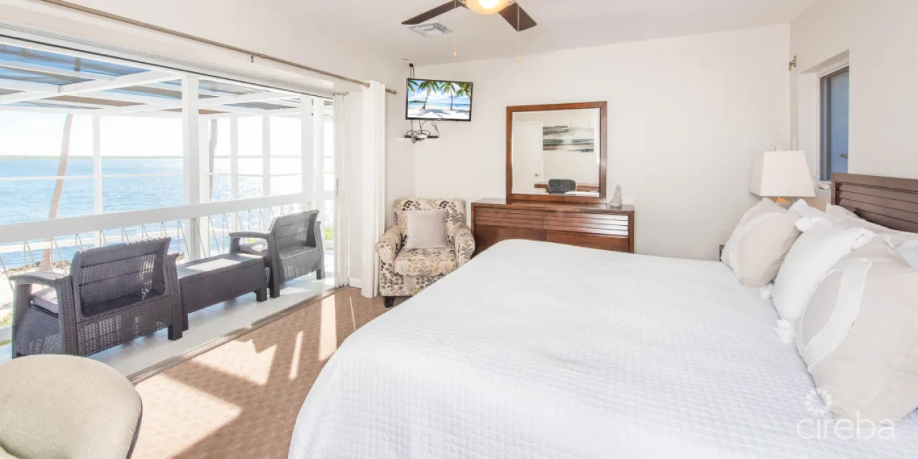 POOLS OF THE KAI - BEACHFRONT OASIS IN RUM POINT