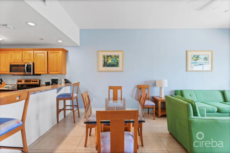 CASTAWAY COVE - 2 BED BEACHFRONT CONDO