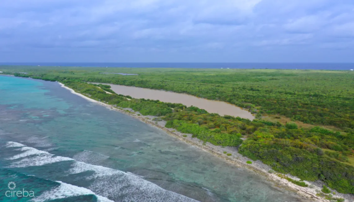BEACHFRONT LOT LITTLE CAYMAN