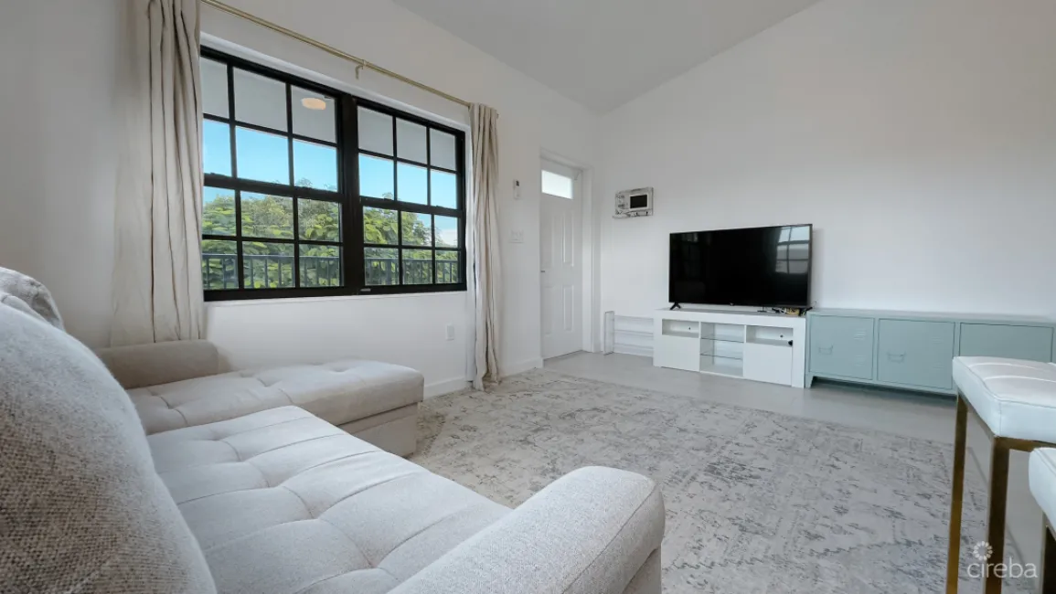 SIENA GARDENS 1BED UNIT