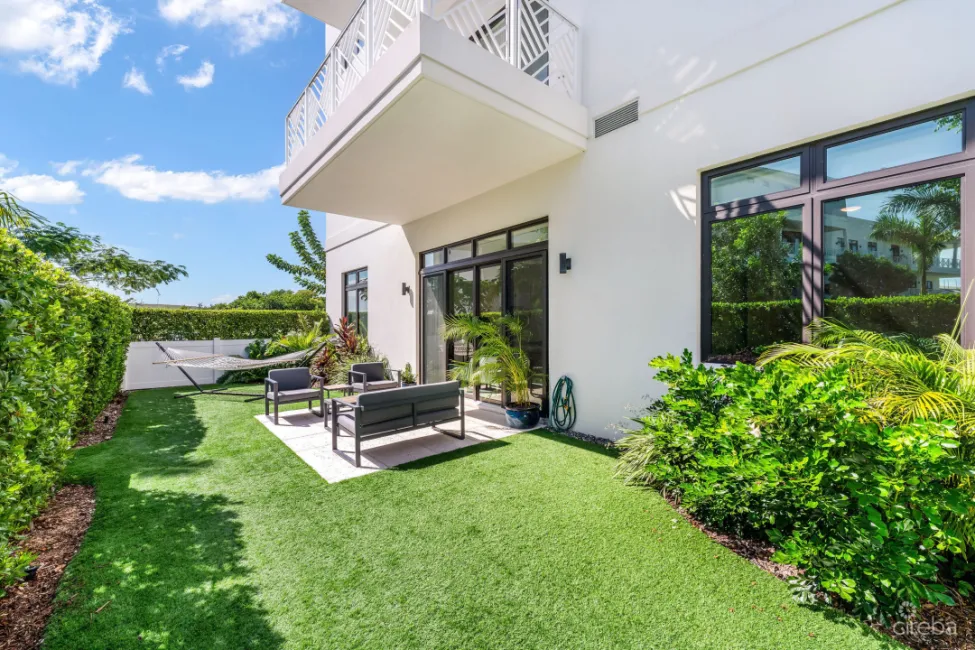 OLEA - PRIVATE GARDEN 2-BED RESIDENCE