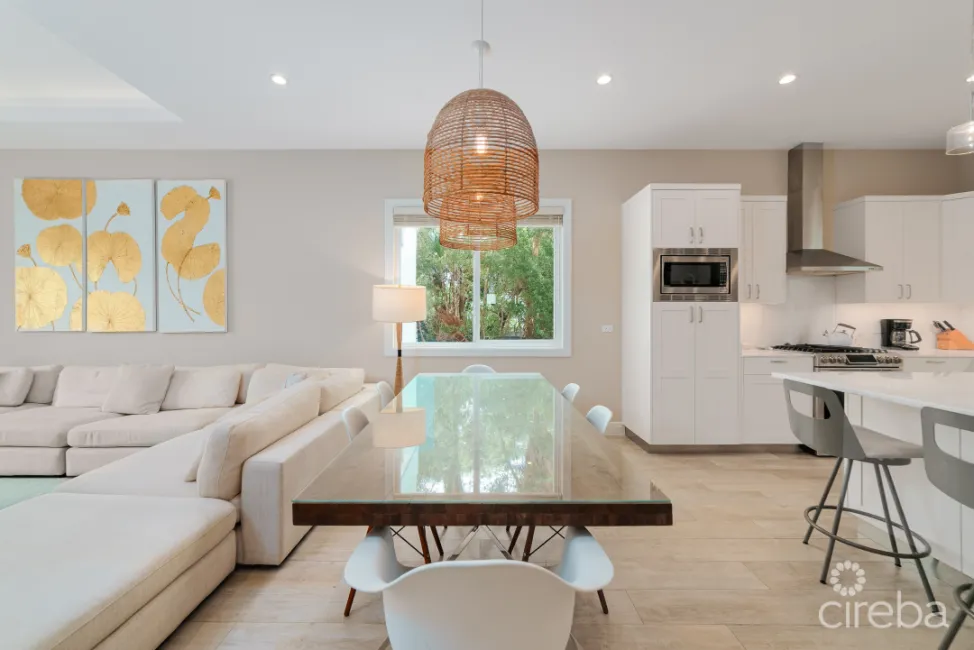 BOGGY SANDS CLUB DRIFTWOOD 1