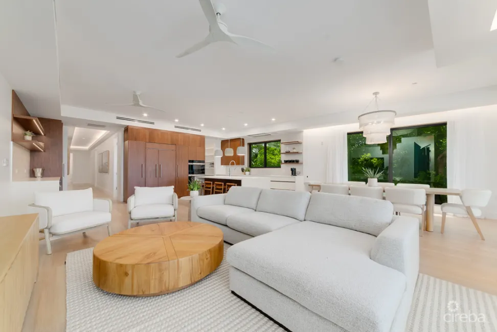 RESIDENCE 4 - THE SANDS