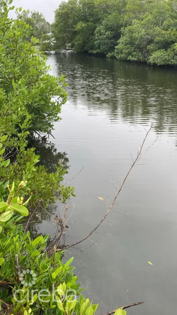 NORTH SOUND ESTATES CANAL LOT